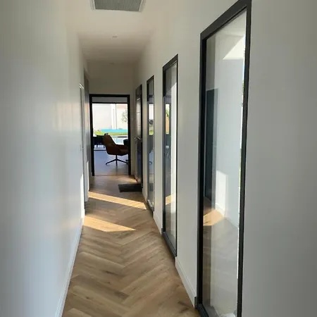 Maison Neuve Avec Piscine Willa