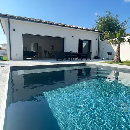 Maison Neuve Avec Piscine Willa