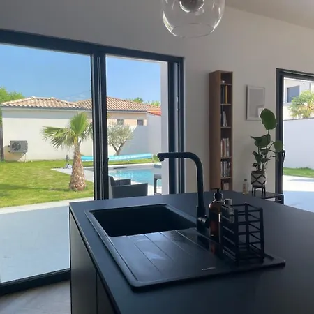 Maison Neuve Avec Piscine Willa *
